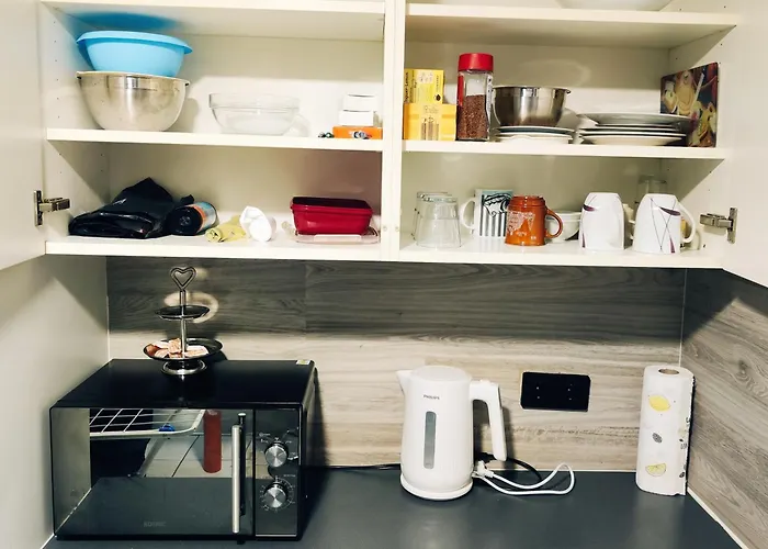 Infrastruktur, Diskrete Lage, Volle Aust Fw Bernstein